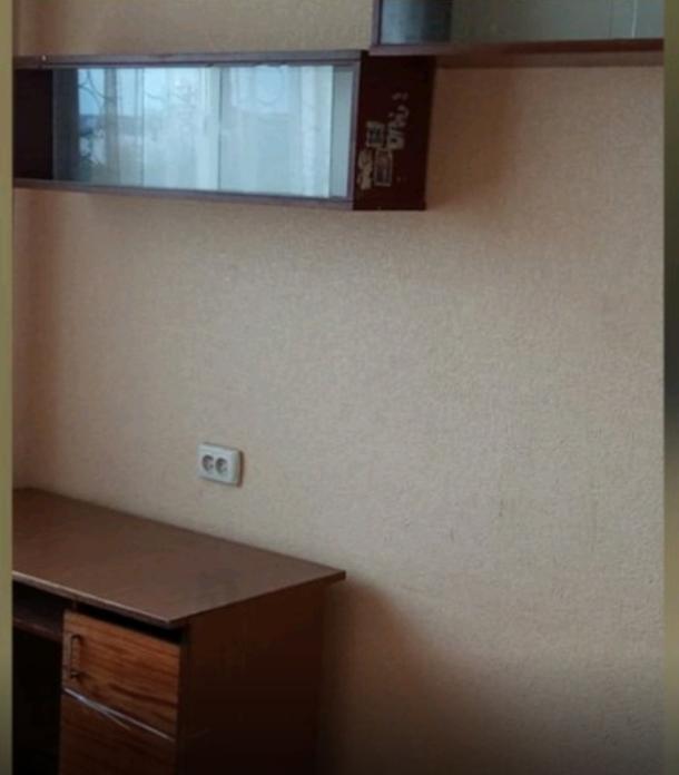 Квартира, 2-кімн., Харьков, 604м/р, Тракторостроителей просп.