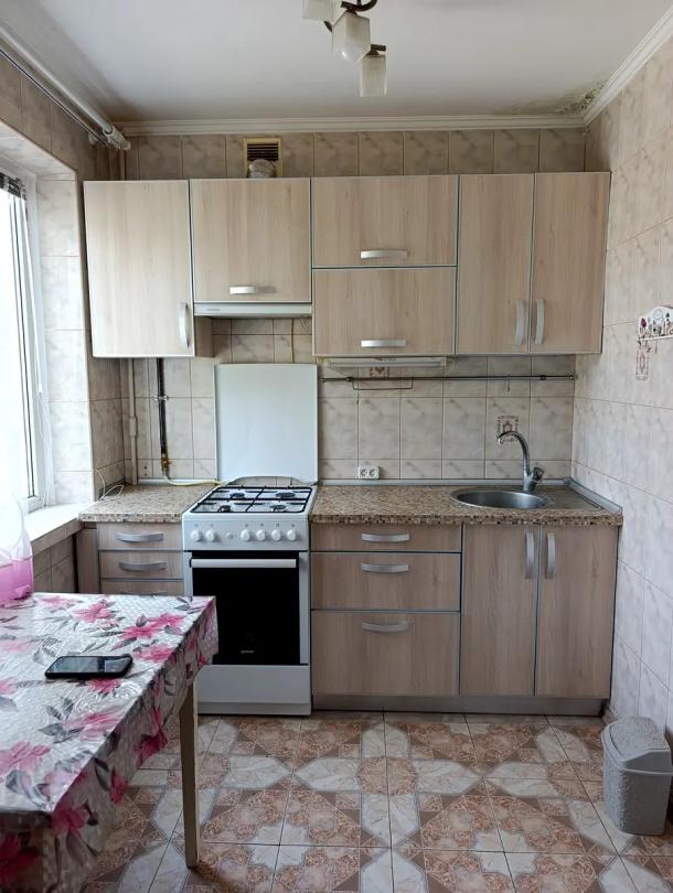Квартира, 3-кімн., Харьков, 608м/р, Гвардейцев Широнинцев
