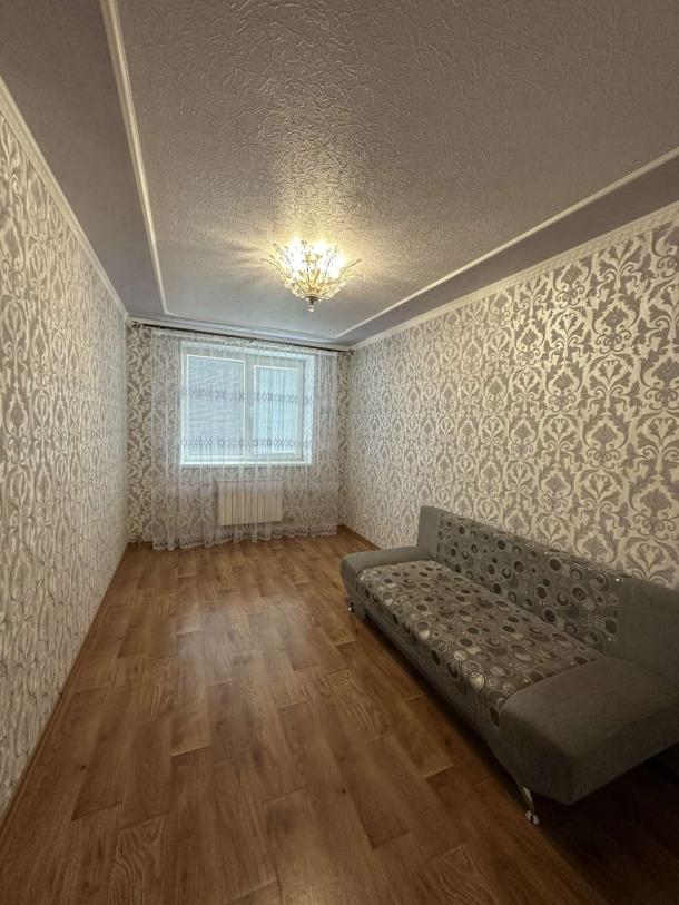 Квартира, 3-кімн., Солоницевка, Харьковский район, Энергетическая