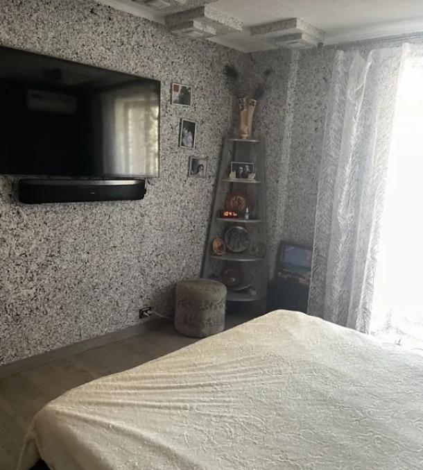 Квартира, 3-кімн., Харьков, Защитников Украины метро, Героев Харькова пр-т