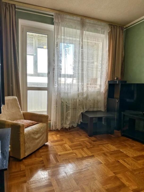 Квартира, 3-кімн., Харьков, 607м/р, Гвардейцев Широнинцев