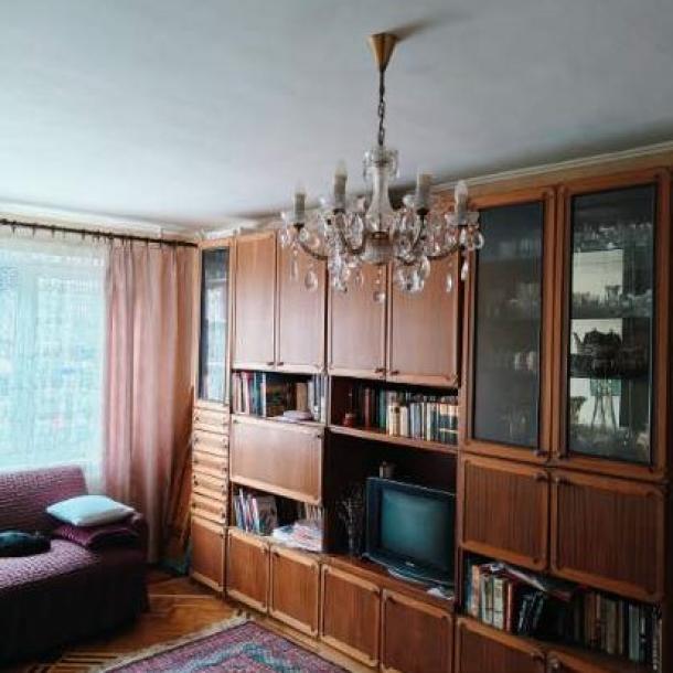 Квартира, 3-кімн., Харьков, 608м/р, Непокоренных (Героев Труда)