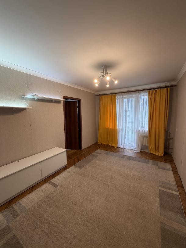 Квартира, 2-кімн., Харьков, Новые Дома, Каденюка (Танкопия)