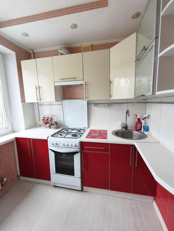 Квартира, 2-кімн., Харьков, 531м/р, Непокоренных (Героев Труда)