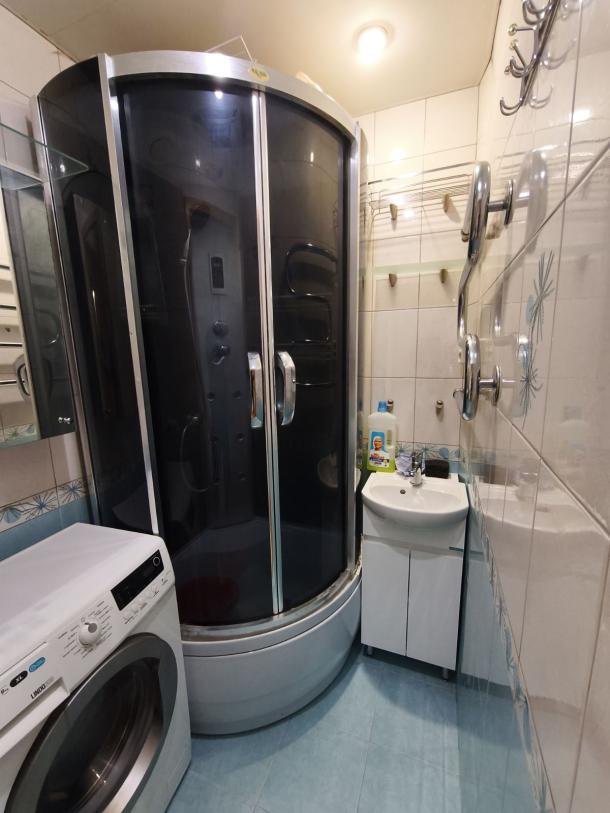 Квартира, 2-кімн., Харьков, 531м/р, Непокоренных (Героев Труда)