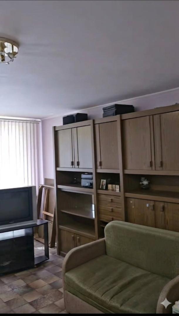 Квартира, 2-кімн., Харьков, 606м/р, Тракторостроителей просп.
