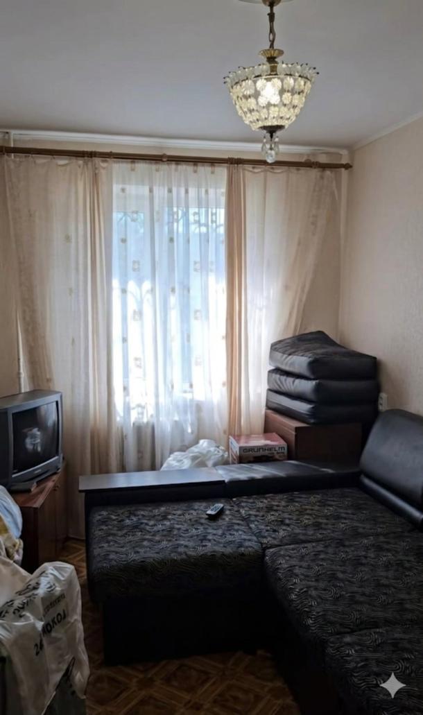 Квартира, 2-кімн., Харьков, 606м/р, Тракторостроителей просп.