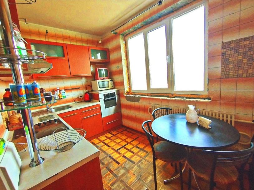 Квартира, 3-кімн., Харьков, 4 Северная Салтовка, Натальи Ужвий