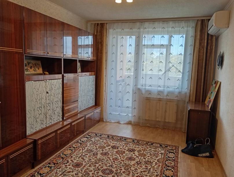 Квартира, 3-кімн., Харьков, Новые Дома, Олимпийская (Ворошилова)