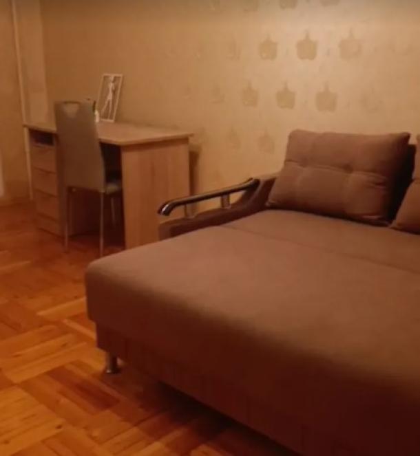 Квартира, 3-кімн., Харьков, 604м/р, Тракторостроителей просп.