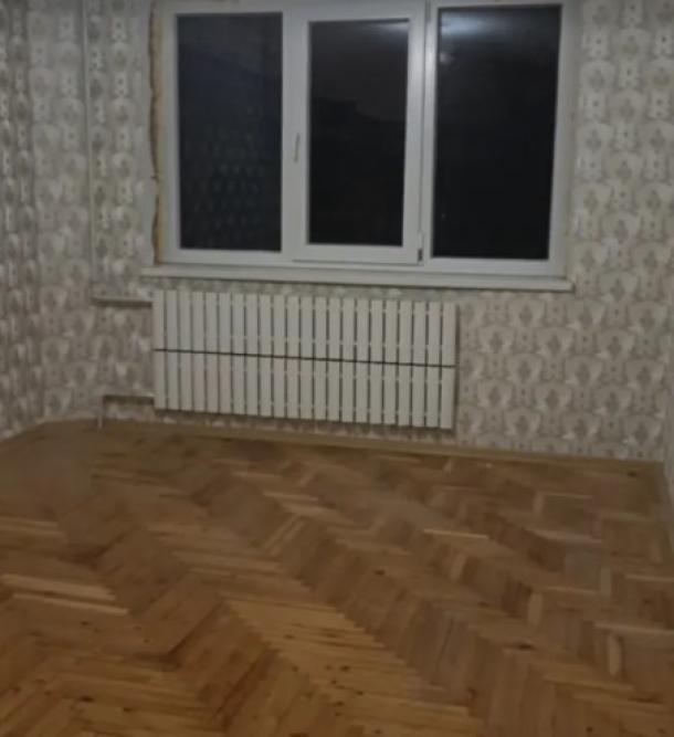 Квартира, 3-кімн., Харьков, 604м/р, Тракторостроителей просп.