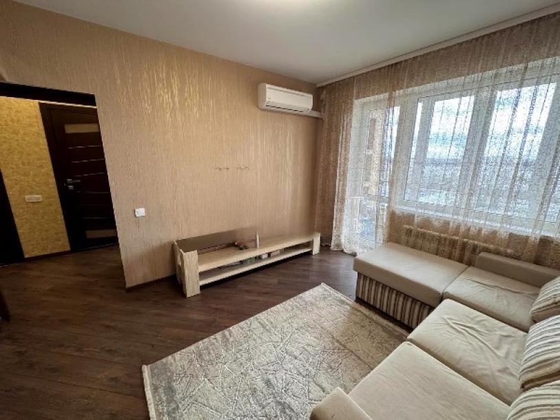 Квартира, 2-кімн., Харьков, Алексеевка, Ахсарова