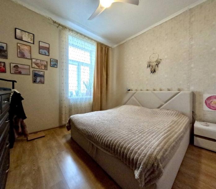 Квартира, 3-кімн., Харьков, Павловка, Феодосийская