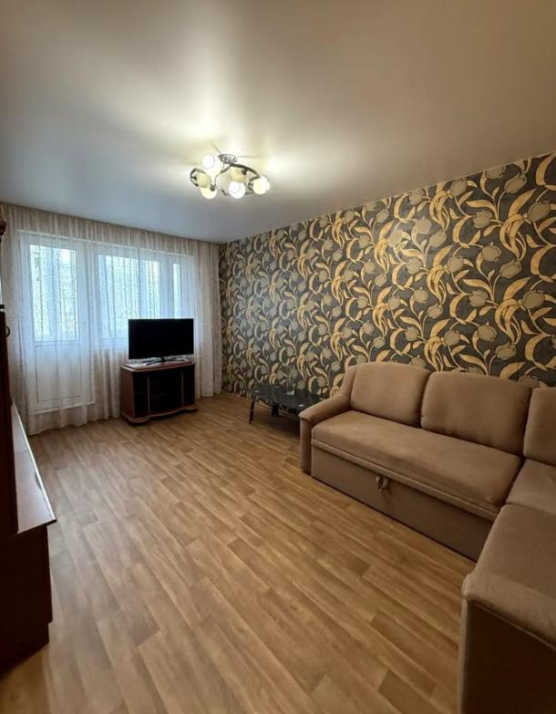 Квартира, 3-кімн., Харьков, 656м/р, Юбилейный пр. (50 лет ВЛКСМ пр.)