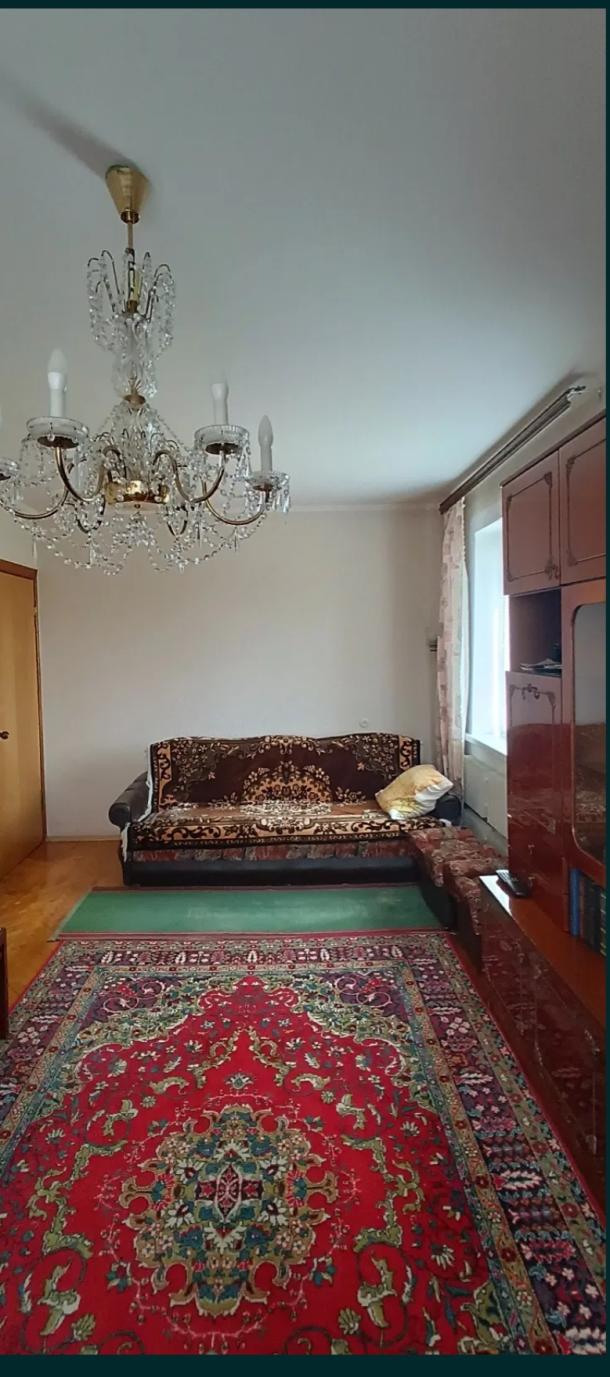 Квартира, 3-кімн., Харьков, Салтовка, Светлая