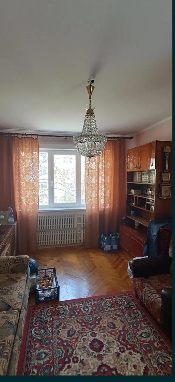 Квартира, 3-кімн., Харьков, Салтовка, Светлая
