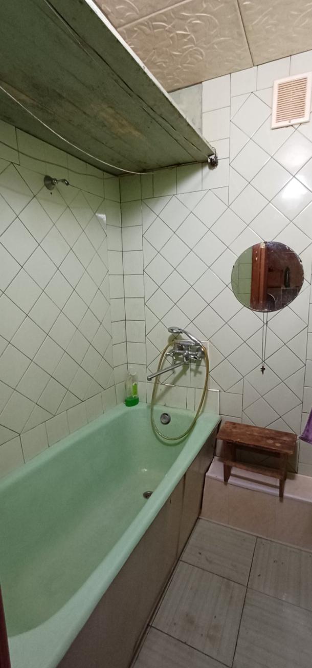 Квартира, 3-кімн., Харьков, 522м/р, Непокоренных (Героев Труда)