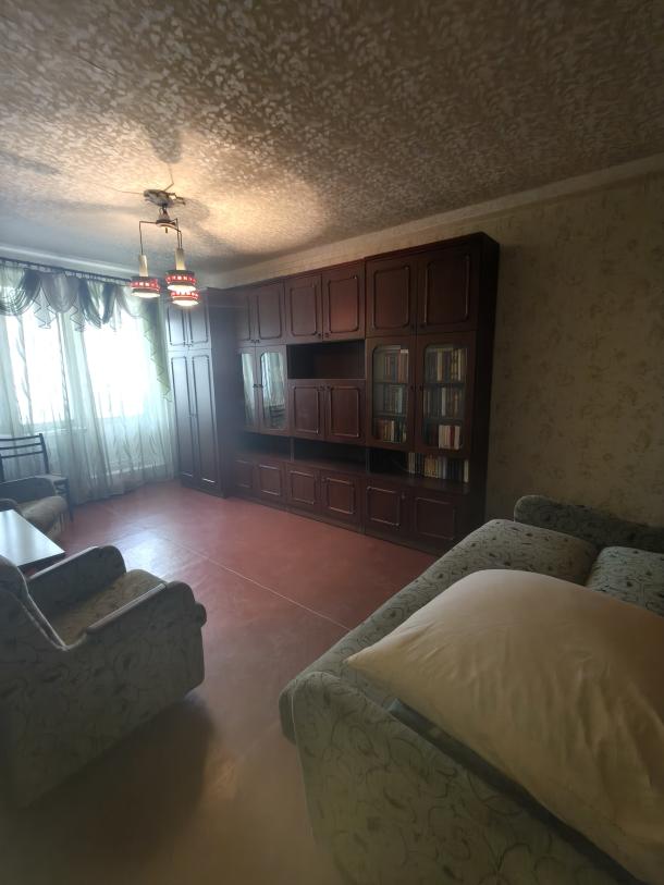 Квартира, 2-кімн., Харьков, 533м/р, Тракторостроителей просп.