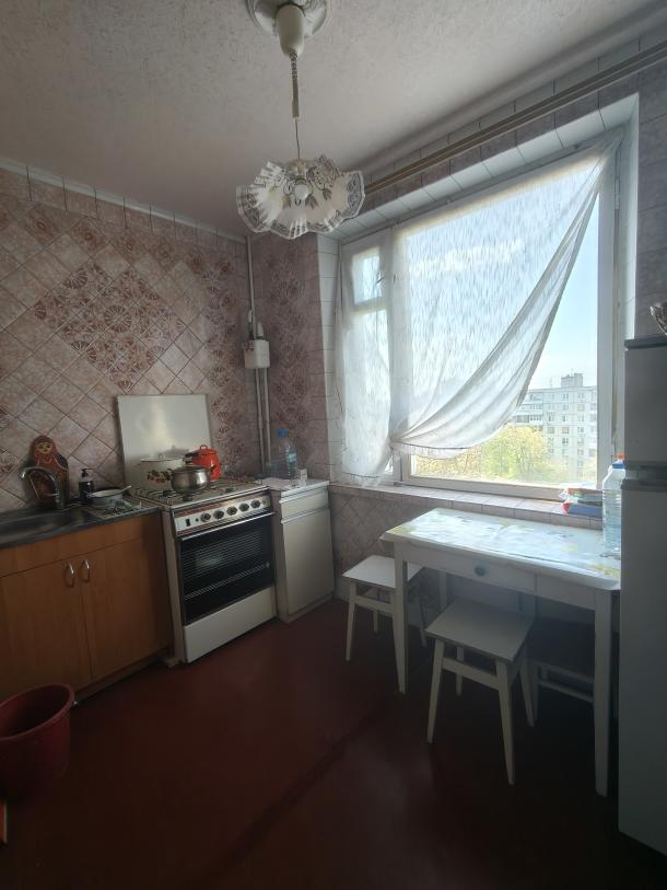 Квартира, 2-кімн., Харьков, 533м/р, Тракторостроителей просп.