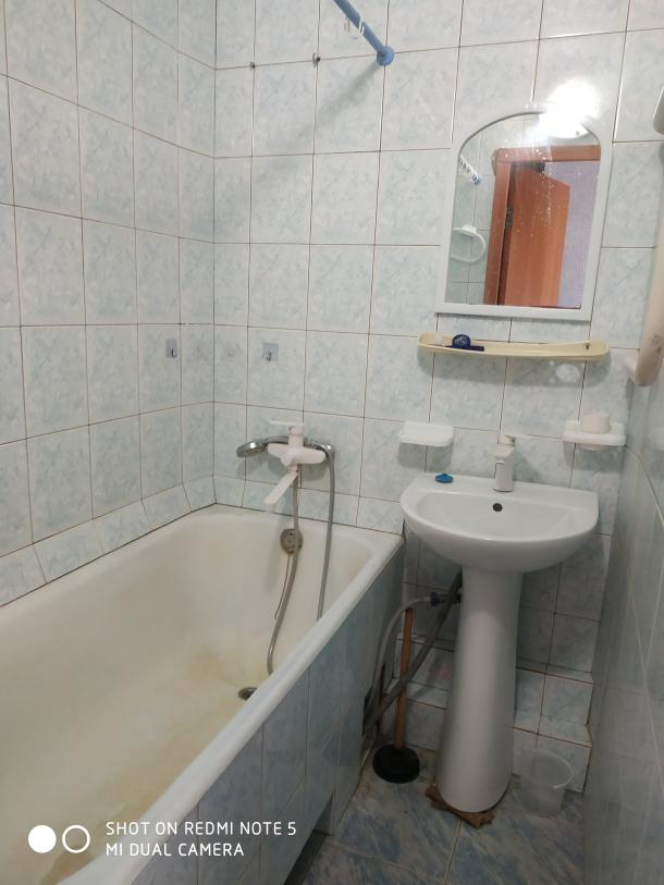 Квартира, 2-кімн., Харьков, 605м/р, Тракторостроителей просп.