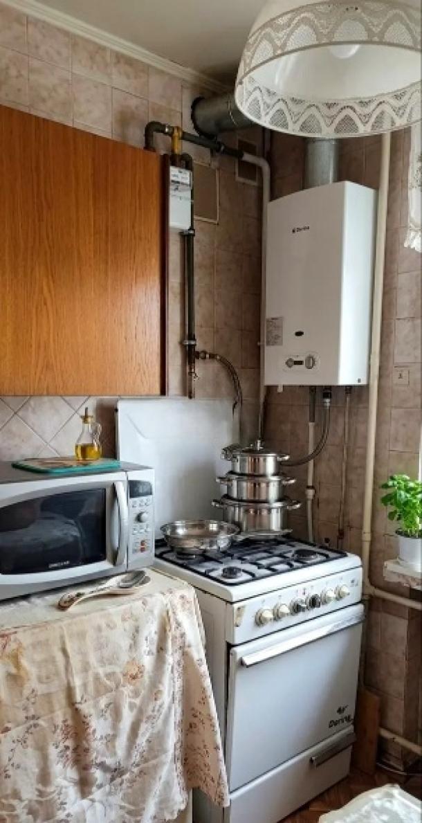 Квартира, 3-кімн., Харьков, Сосновая горка, Науки пр.