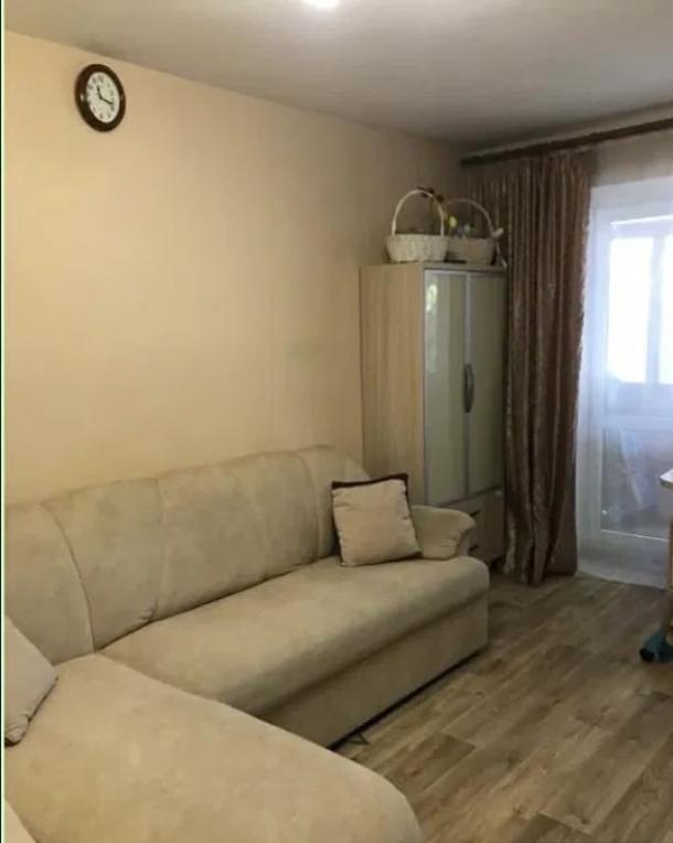 Квартира, 3-кімн., Харьков, Павлово Поле, 23 Августа