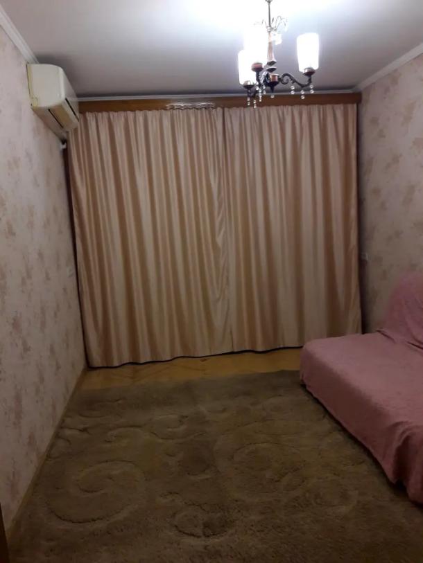 Квартира, 2-кімн., Харьков, ХТЗ, 12-го Апреля
