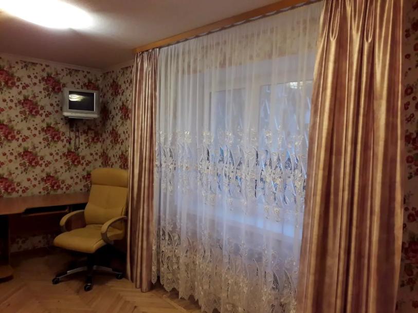 Квартира, 2-кімн., Харьков, ХТЗ, 12-го Апреля