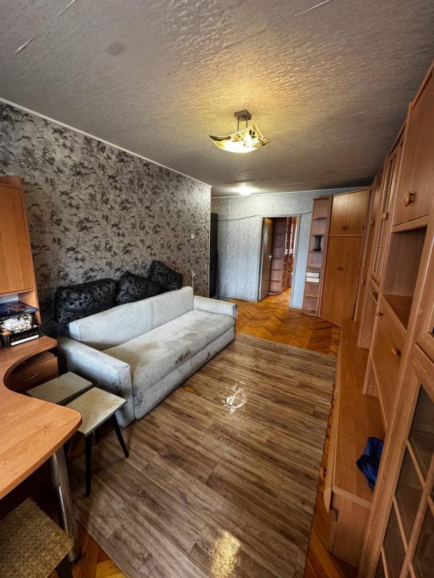 Квартира, 2-кімн., Харьков, 607м/р, Непокоренных (Героев Труда)