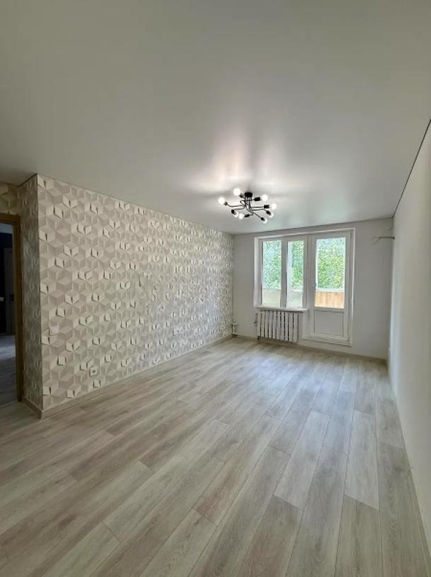 Квартира, 2-кімн., Харьков, 533м/р, Тракторостроителей просп.