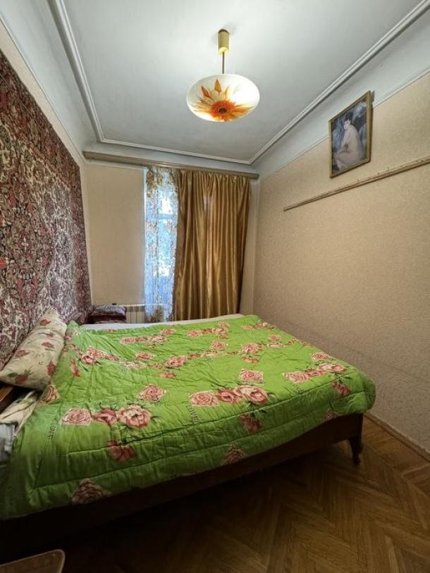 Квартира, 2-кімн., Харьков, Центр, Героев Харькова пр-т