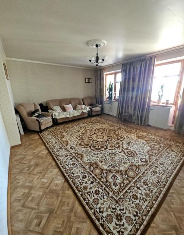 Квартира, 3-кімн., Харьков, Павлово Поле, Очаковская