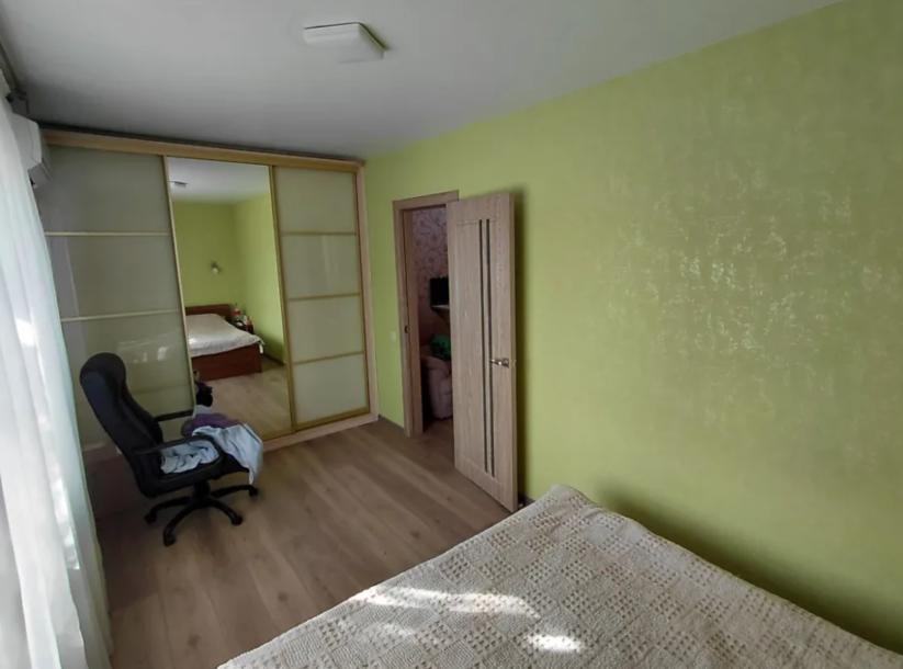 Квартира, 2-кімн., Харьков, Павлово Поле, 23 Августа
