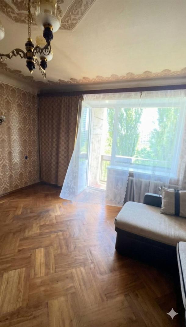 Квартира, 3-кімн., Харьков, Павлово Поле, Науки пр.