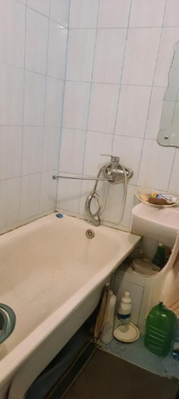 Квартира, 2-кімн., Харьков, 533м/р, Тракторостроителей просп.