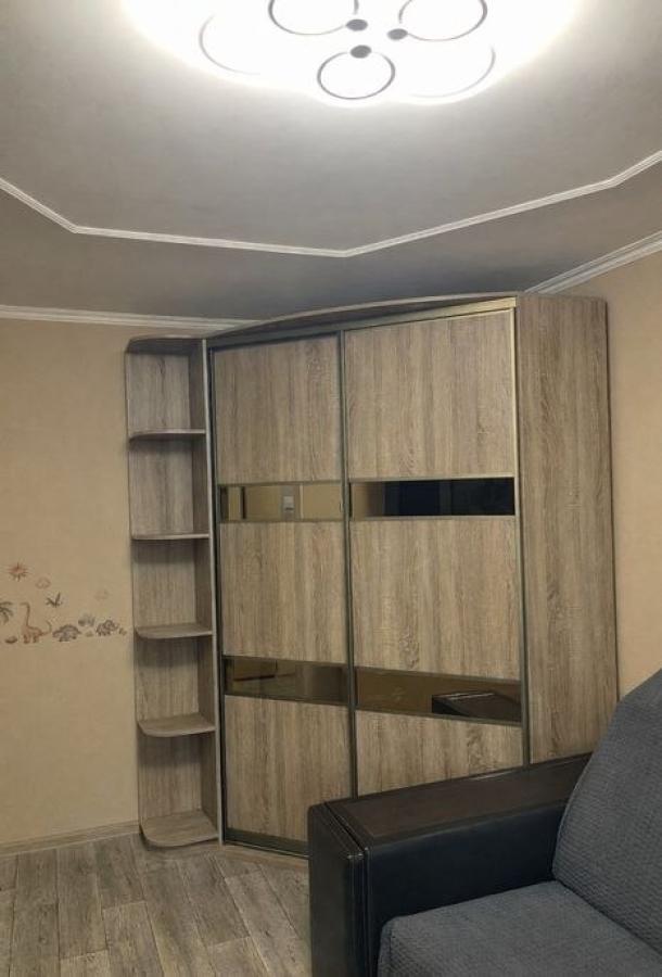 Квартира, 1-кімн., Харьков, Рогань жилмассив, Зубарева