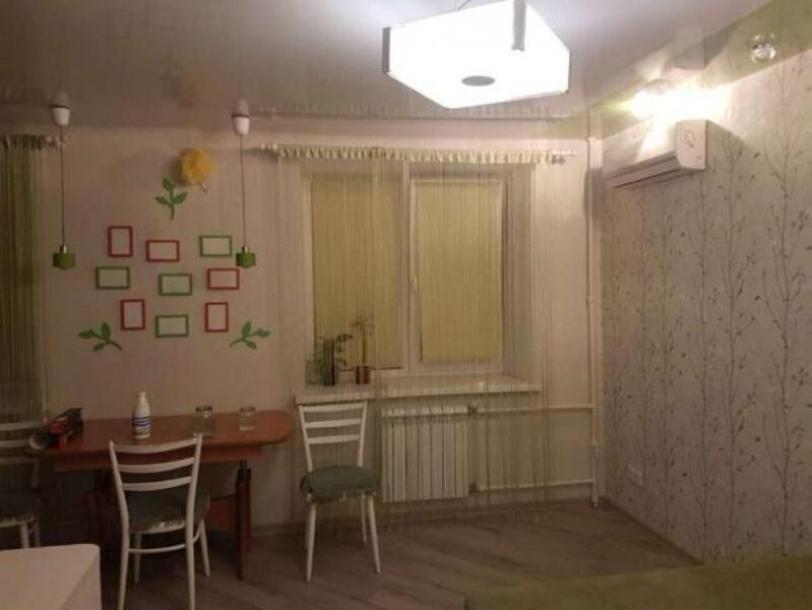 Квартира, 2-кімн., Харьков, Гагарина метро , Аэрокосмический просп. (Гагарина проспект)