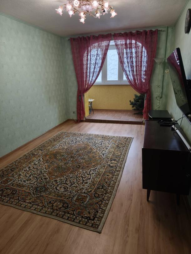 Квартира, 3-кімн., Харьков, Алексеевка, Людвига Свободы пр.