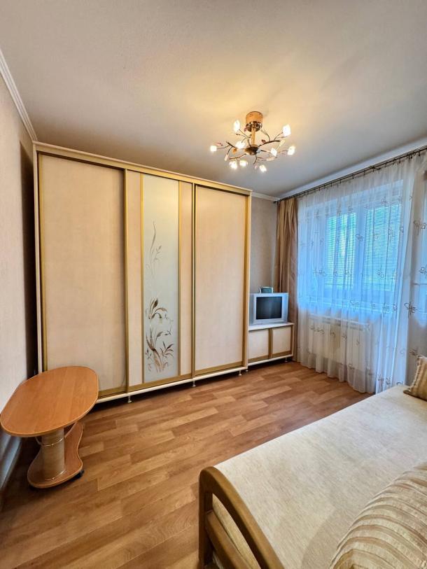 Квартира, 3-кімн., Харьков, 531м/р, Бучмы