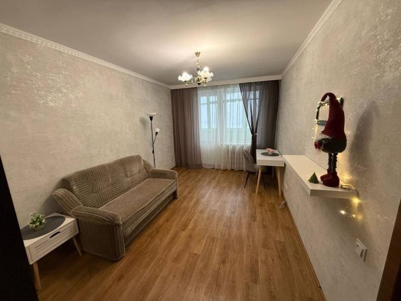 Квартира, 1-кімн., Харьков, 605м/р, Тракторостроителей просп.