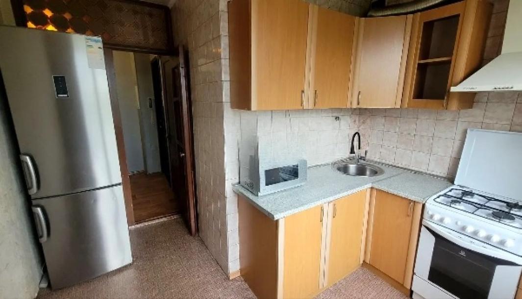 Квартира, 3-кімн., Харьков, 605м/р, Гвардейцев Широнинцев