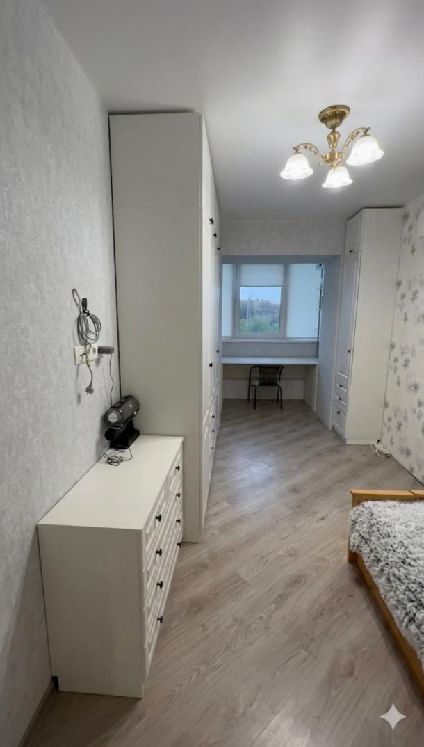 Квартира, 3-кімн., Харьков, Новые Дома, Байрона пр. (Героев Сталинграда пр.)