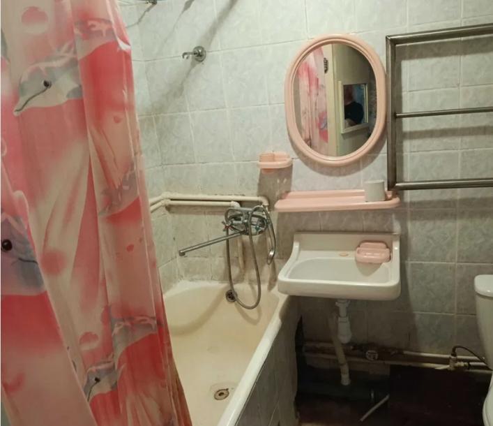 Квартира, 2-кімн., Харьков, 603м/р, Тракторостроителей просп.