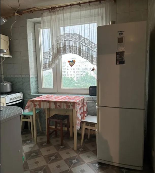 Квартира, 3-кімн., Харьков, 520м/р, Академика Павлова