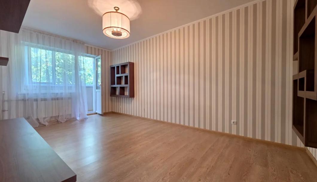 Квартира, 2-кімн., Харьков, 607м/р, Непокоренных (Героев Труда)