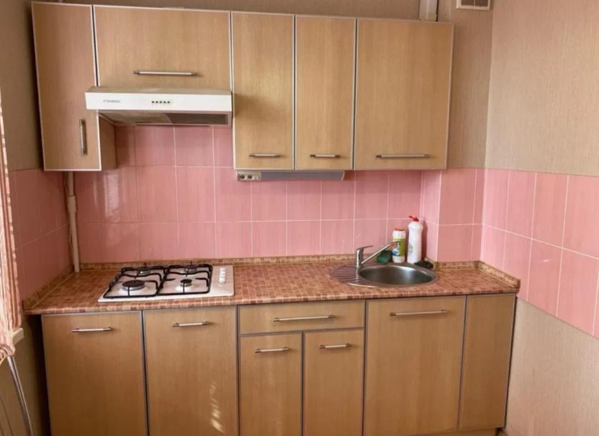 Квартира, 1-кімн., Харьков, 533м/р, Непокоренных (Героев Труда)