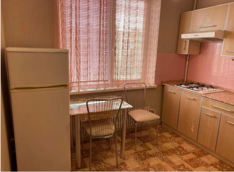 Квартира, 1-кімн., Харьков, 533м/р, Непокоренных (Героев Труда)