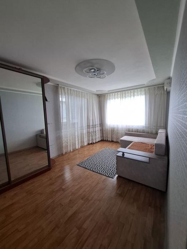 Квартира, 2-кімн., Харьков, 624м/р, Амосова