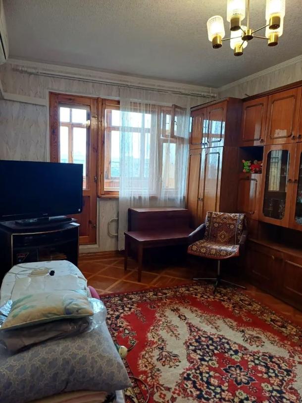 Квартира, 3-кімн., Харьков, Алексеевка, Победы пр.