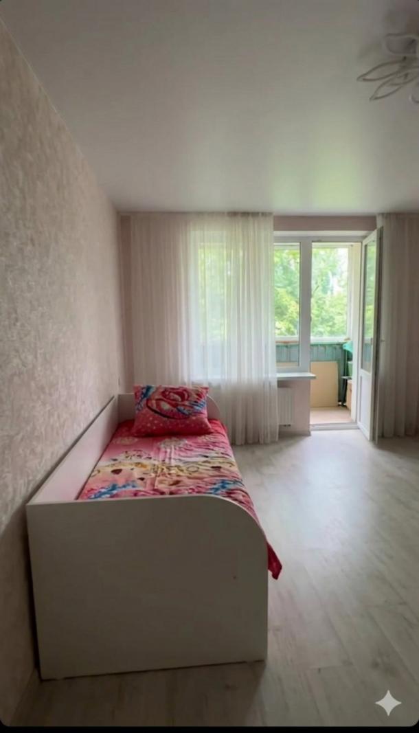 Квартира, 3-кімн., Харьков, 605м/р, Юбилейный пр. (50 лет ВЛКСМ пр.)